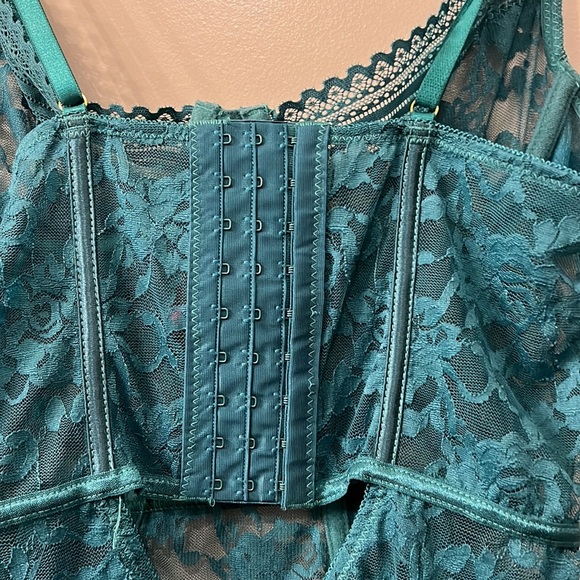 Seven Till Midnight new with tag - Picture 4 of 9